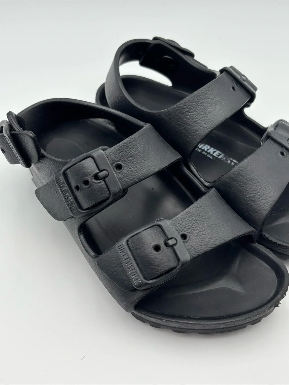 Birkenstock Black Milano Essentials Kids Sandals  size 27 /  9-9.5